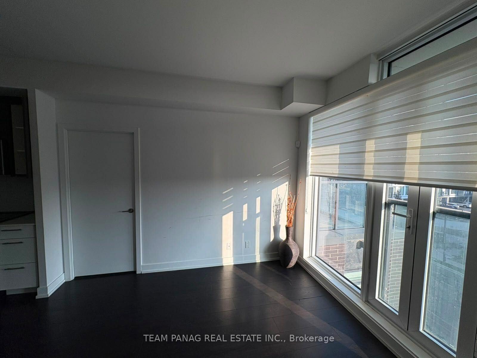 215-veterans-drive-brampton-ontario-w13658596