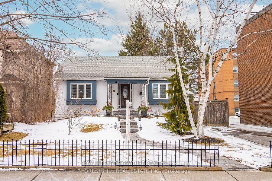 9-mohawk-avenue-mississauga-ontario-w13658784