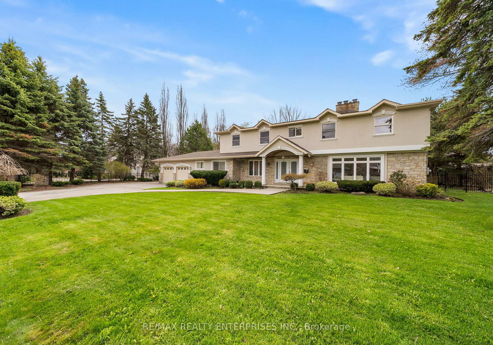 2154-oneida-crescent-mississauga-ontario-w13658996