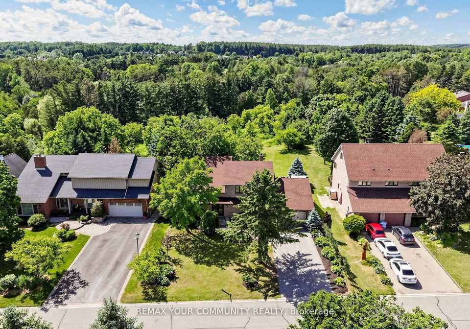 32-brawton-drive-n-caledon-ontario-w13659096