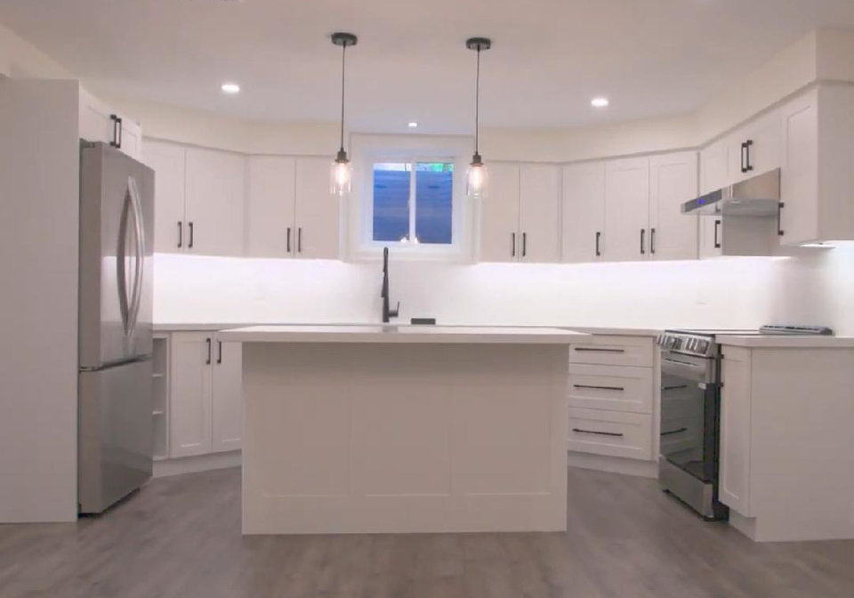 3334-mintwood-circle-oakville-ontario-w13659166