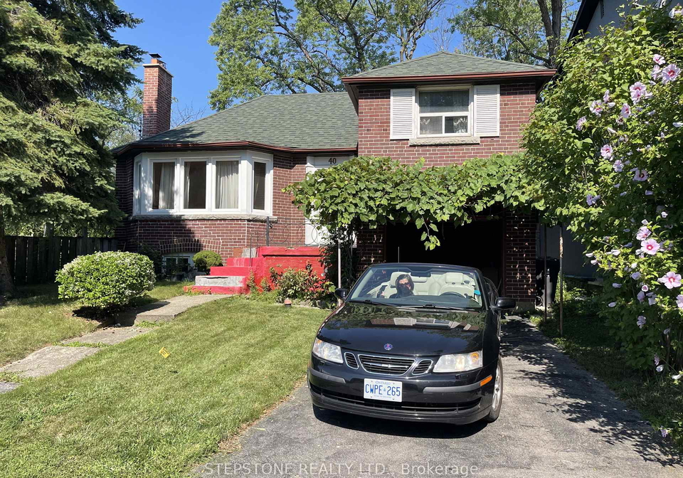 40-glenvalley-drive-s-toronto-north-york-ontario-w13659176