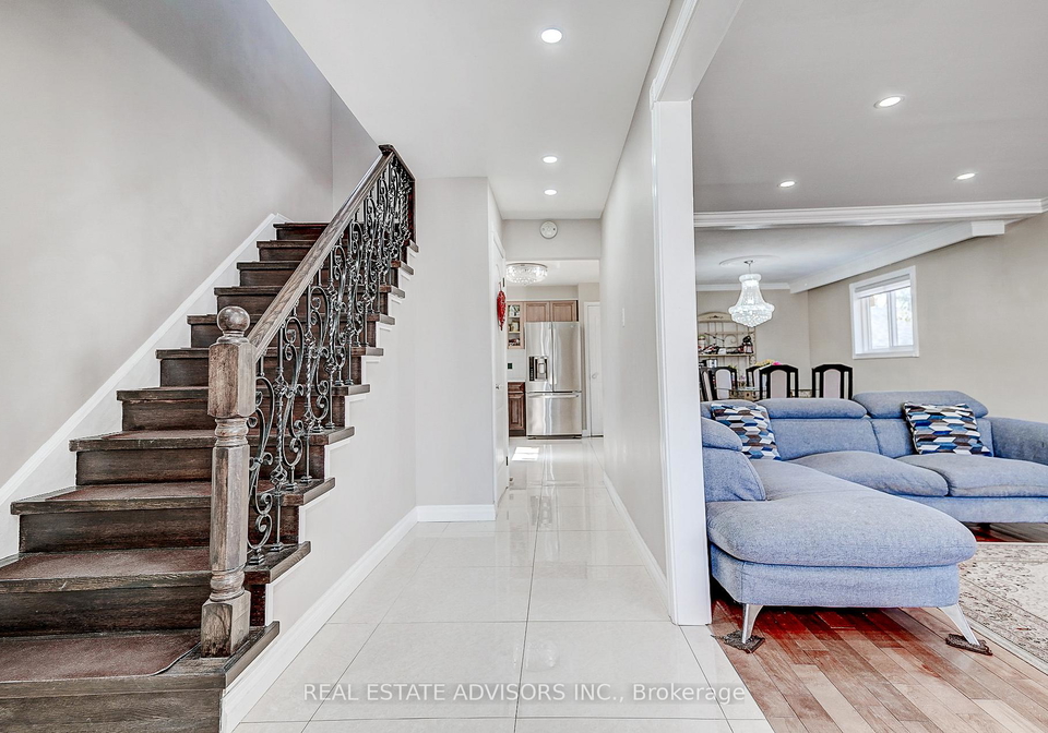 1228-jane-street-n-toronto-north-york-ontario-w13659234