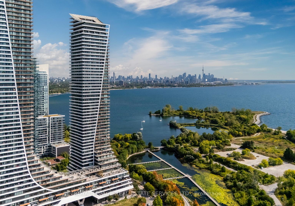 30-shore-breeze-drive-toronto-etobicoke-ontario-w13659346