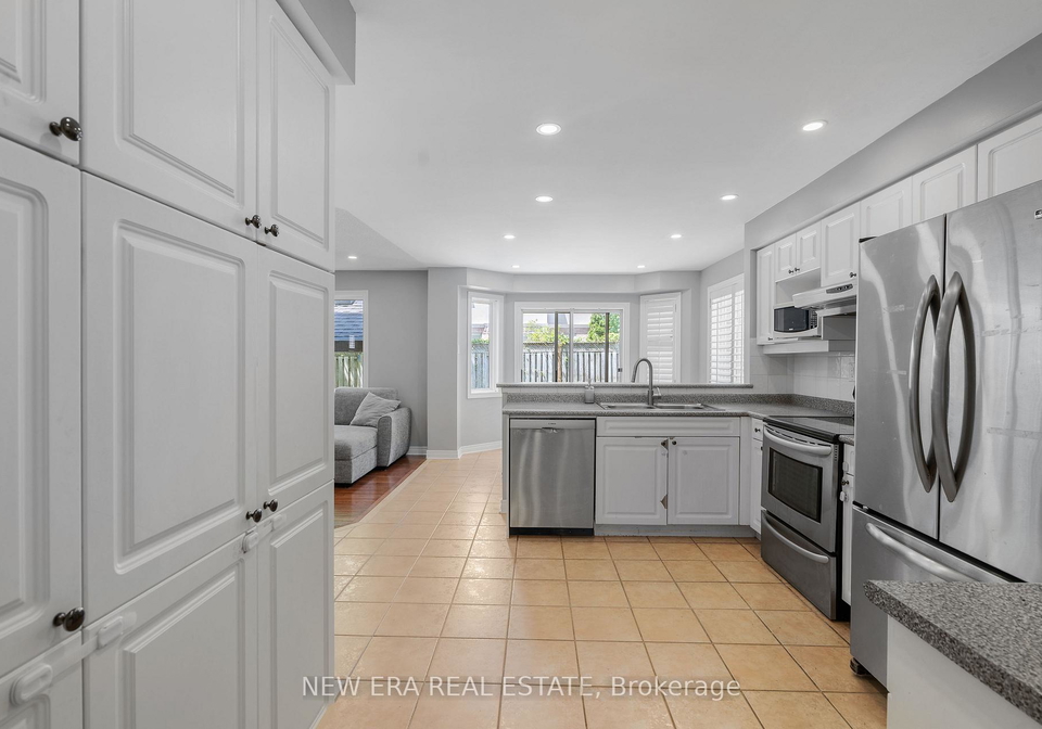 2855-duncairn-drive-mississauga-ontario-w13659392