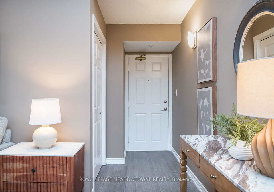 1483-maple-avenue-milton-ontario-w13659444