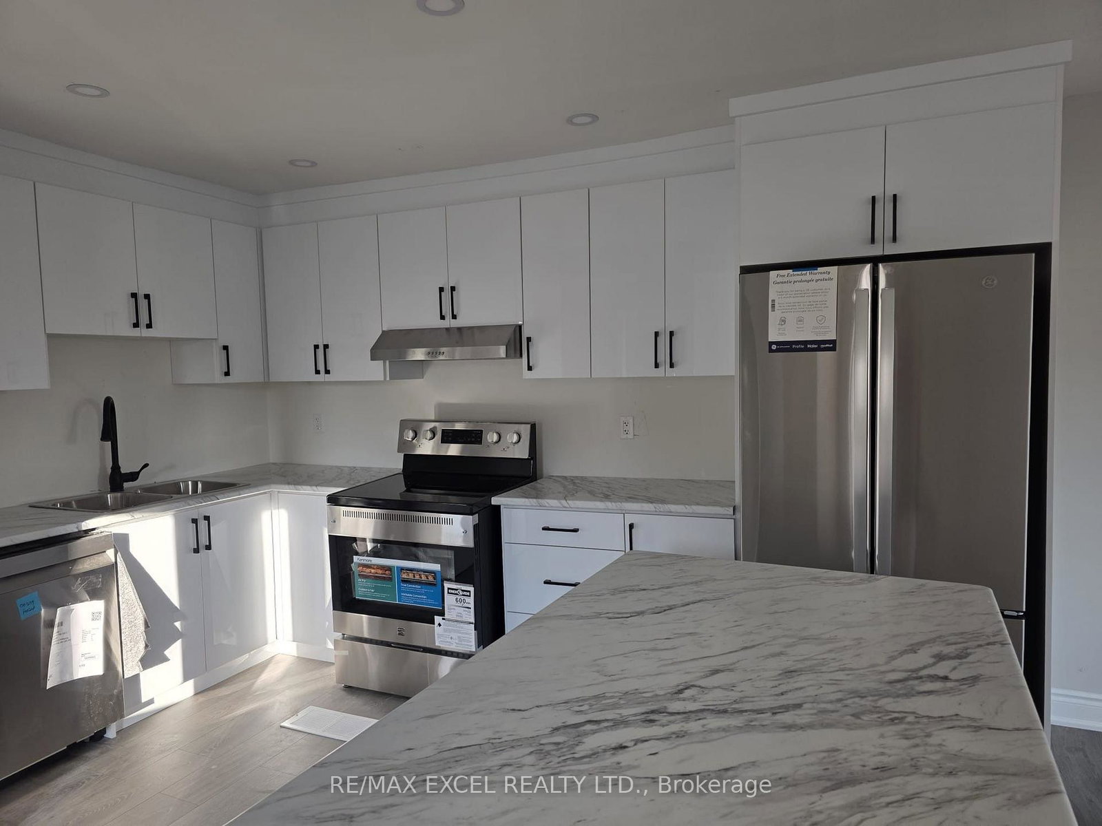 420-winfield-terrace-mississauga-ontario-w13659654