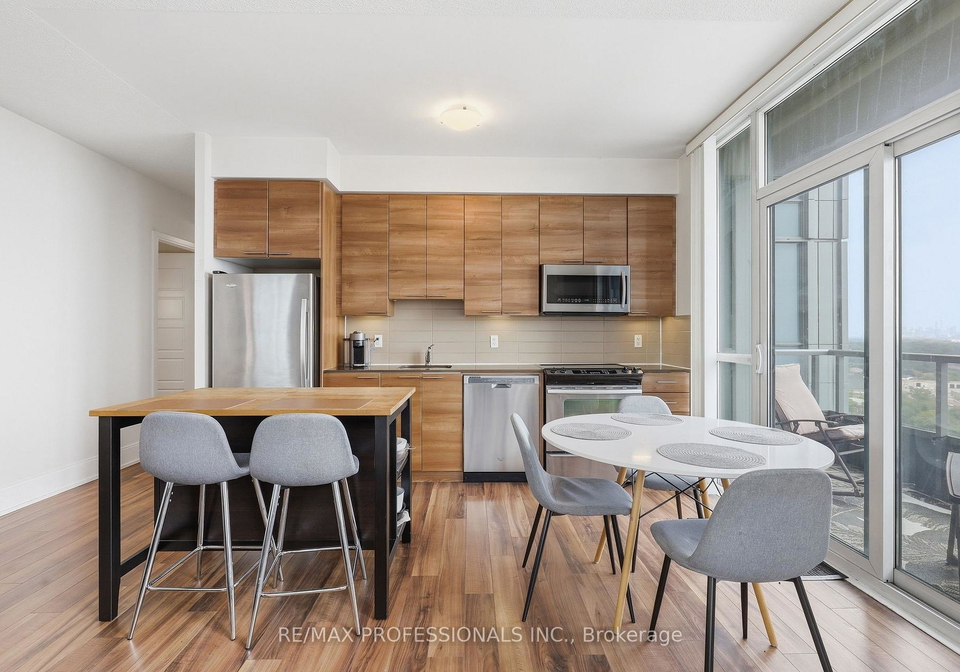 15-viking-lane-toronto-etobicoke-ontario-w13659682