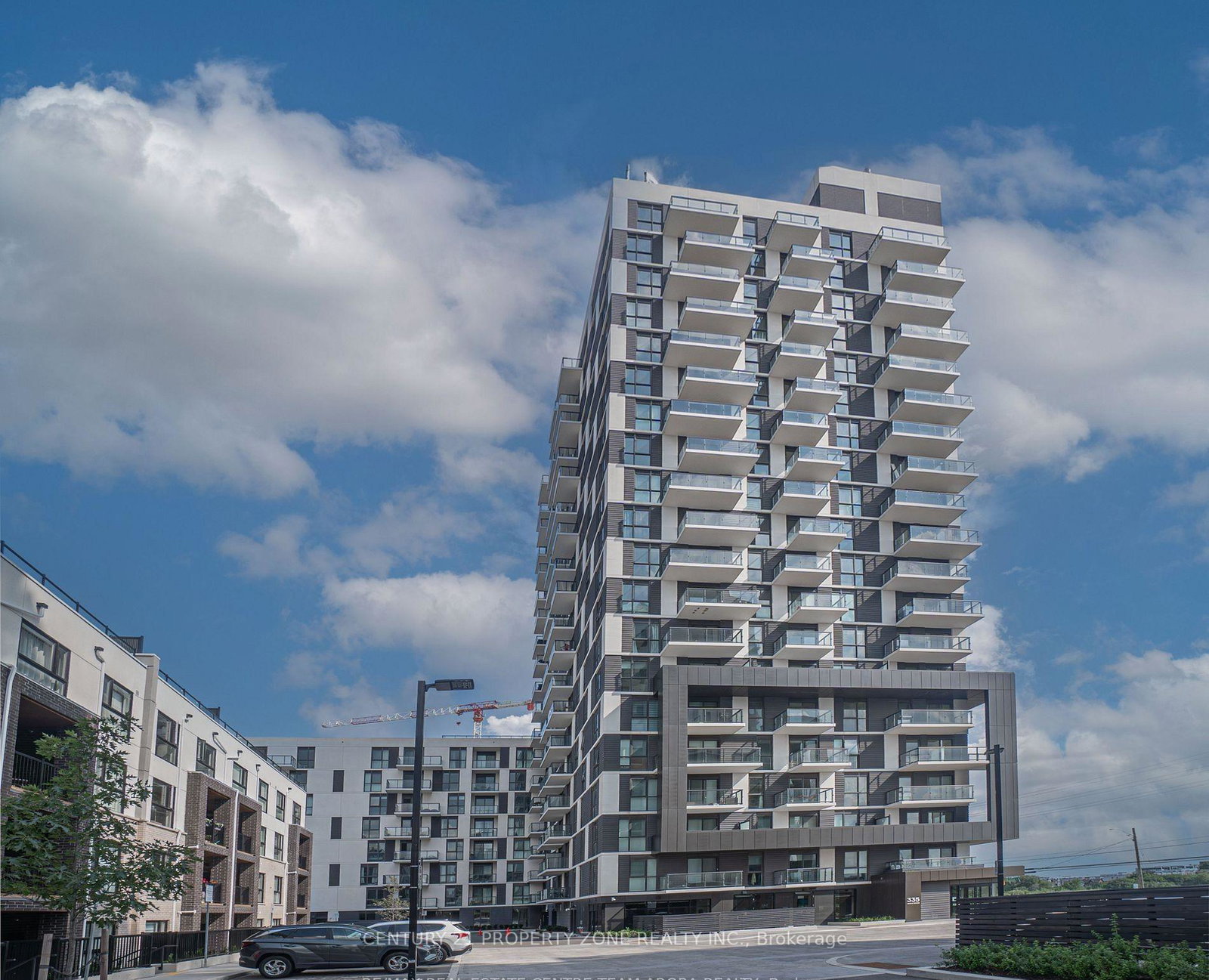335-wheat-boom-drive-oakville-ontario-w13659792