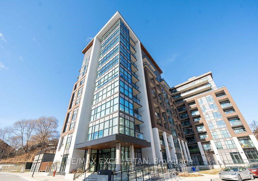 25-neighbourhood-lane-toronto-etobicoke-ontario-w13659978