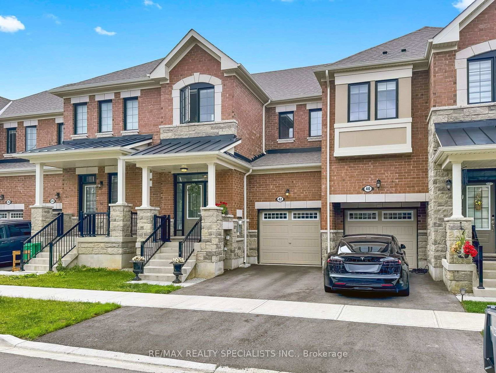 42-keppel-circle-brampton-ontario-w13660120