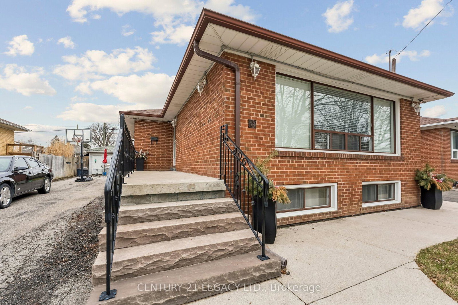 34-cumberland-drive-brampton-ontario-w13660138