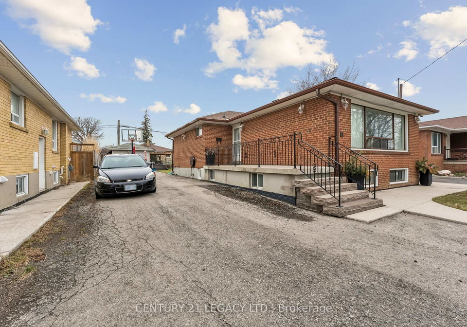 34-cumberland-drive-brampton-ontario-w13660138