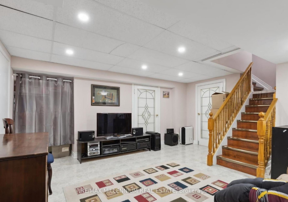 5687-goldenbrook-drive-mississauga-ontario-w13660160