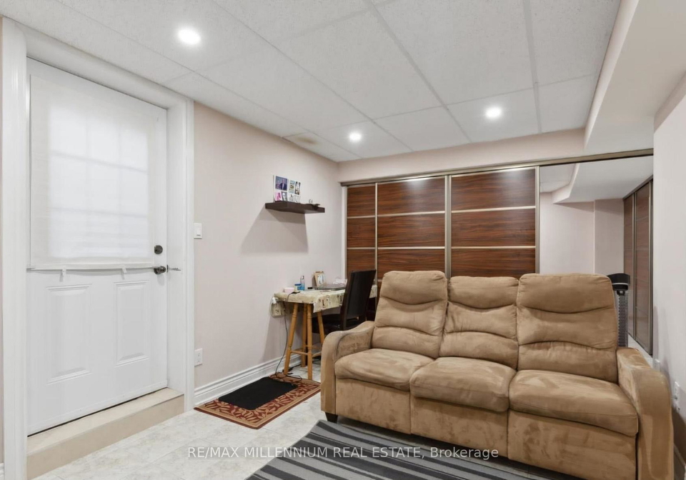 5687-goldenbrook-drive-mississauga-ontario-w13660160