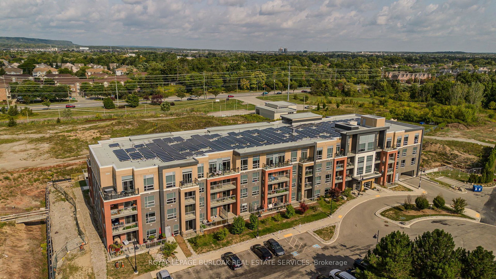 4040-upper-middle-road-burlington-ontario-w13660228