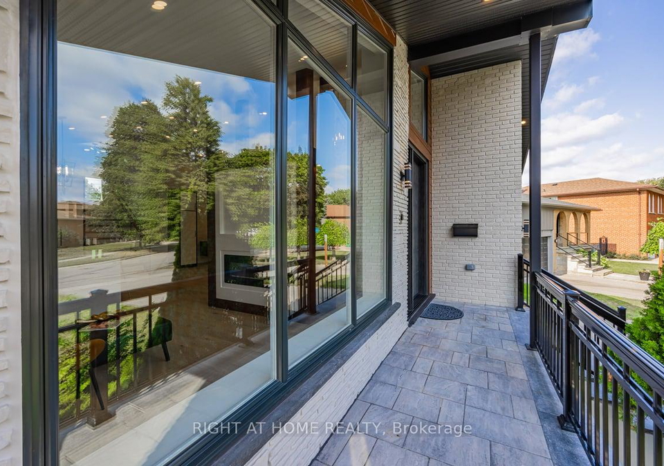 690-hillman-crescent-mississauga-ontario-w13660258