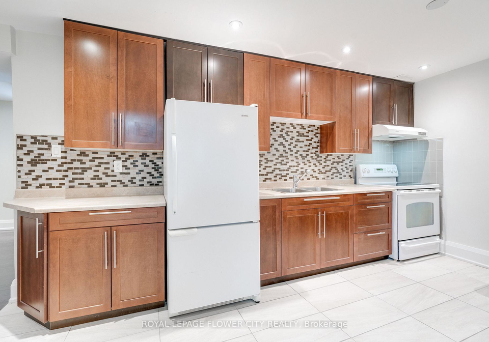 5674-whitehorn-avenue-e-mississauga-ontario-w13660264