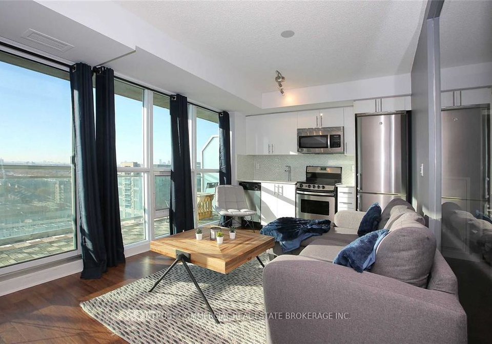 155-legion-road-n-toronto-etobicoke-ontario-w13660288