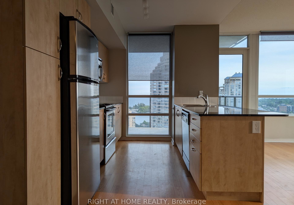 15-legion-road-toronto-etobicoke-ontario-w13660552