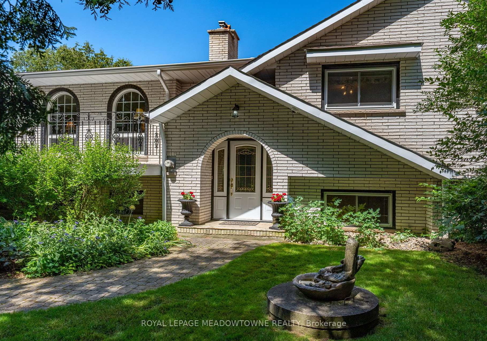 6733-25-side-road-halton-hills-ontario-w13660590
