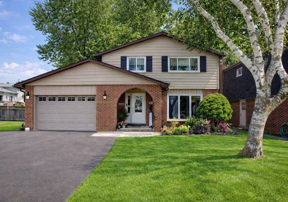 3-newton-drive-orangeville-ontario-w13660836