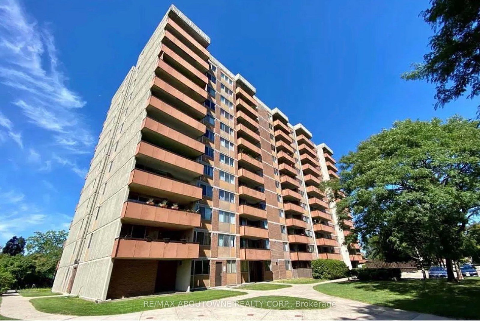 165-la-rose-avenue-toronto-etobicoke-ontario-w13660858