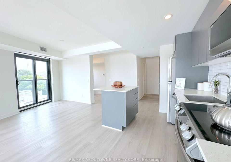 3385-dundas-street-w-toronto-toronto-ontario-w13660892