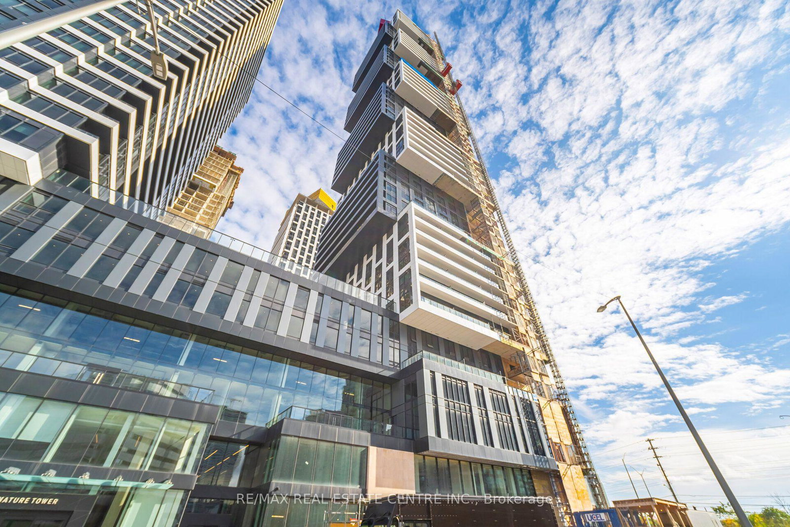 4015-the-exchange-drive-mississauga-ontario-w13661036