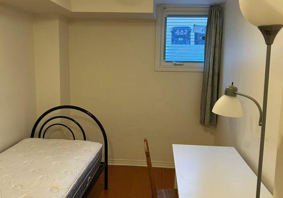 402-cook-road-toronto-york-ontario-w13661184