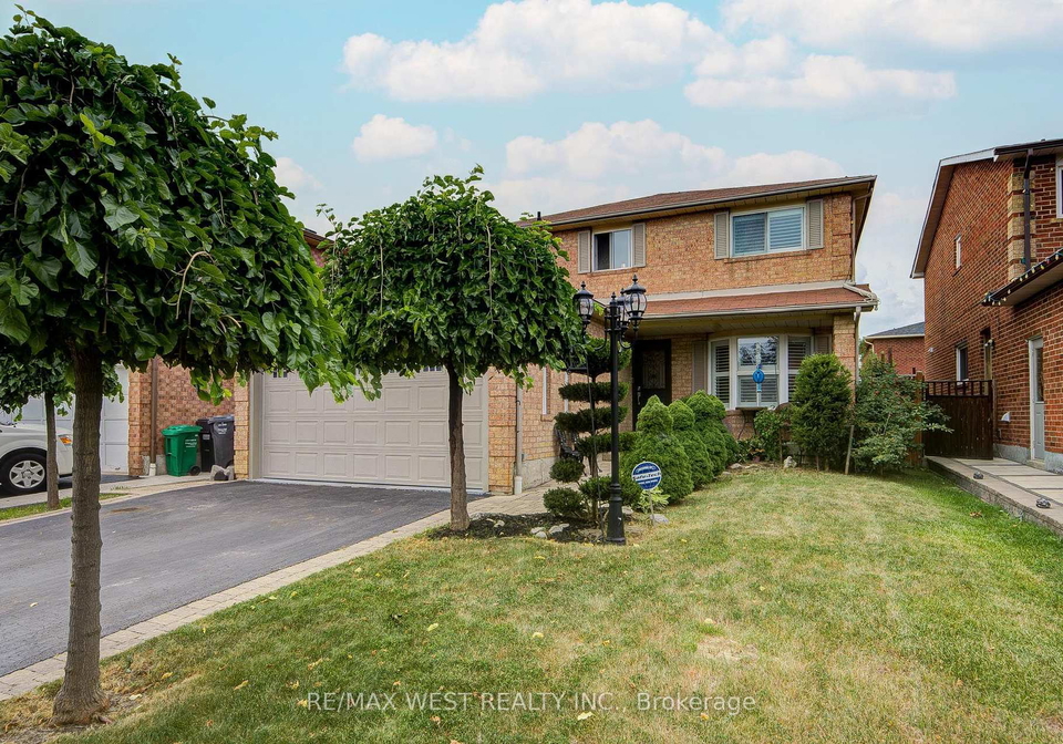 8-ballycastle-crescent-brampton-ontario-w13661204