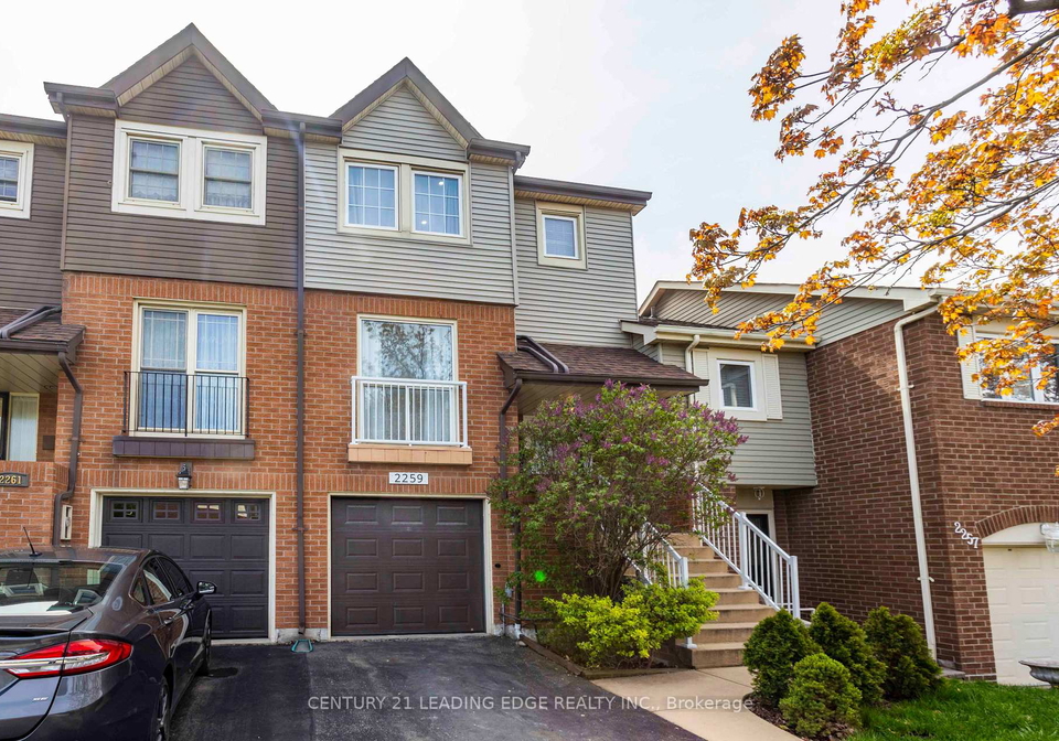2259-munns-avenue-oakville-ontario-w13661252