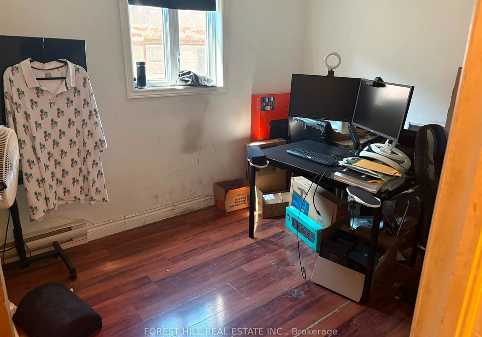 2530-eglinton-avenue-w-toronto-north-york-ontario-w13661264