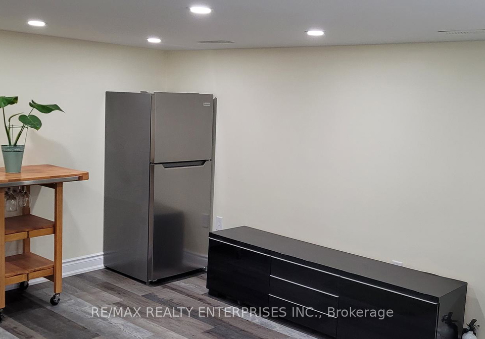 65a-chambers-avenue-toronto-toronto-ontario-w13661294