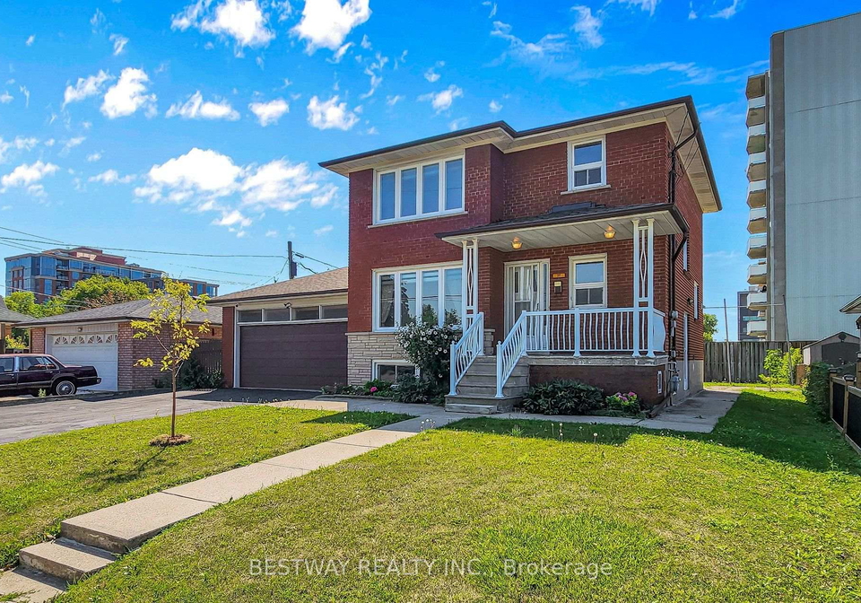 37-victory-drive-toronto-york-ontario-w13661330