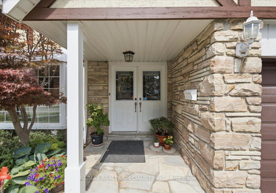 1273-winding-trail-mississauga-ontario-w13661482