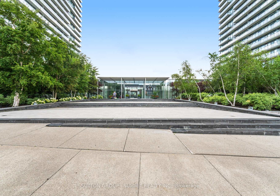 105-the-queensway-toronto-toronto-ontario-w13661668