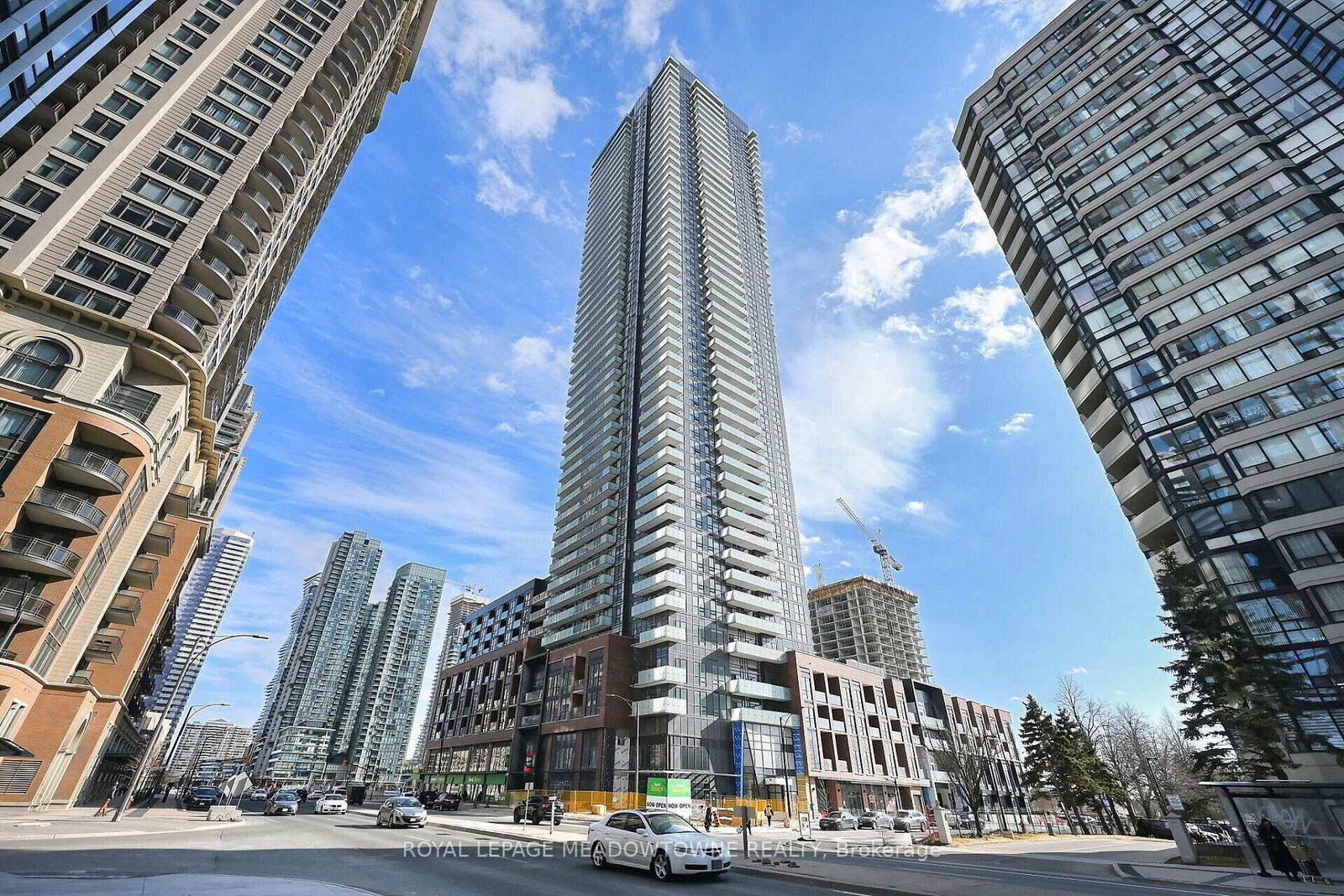 430-square-one-drive-mississauga-ontario-w13661918