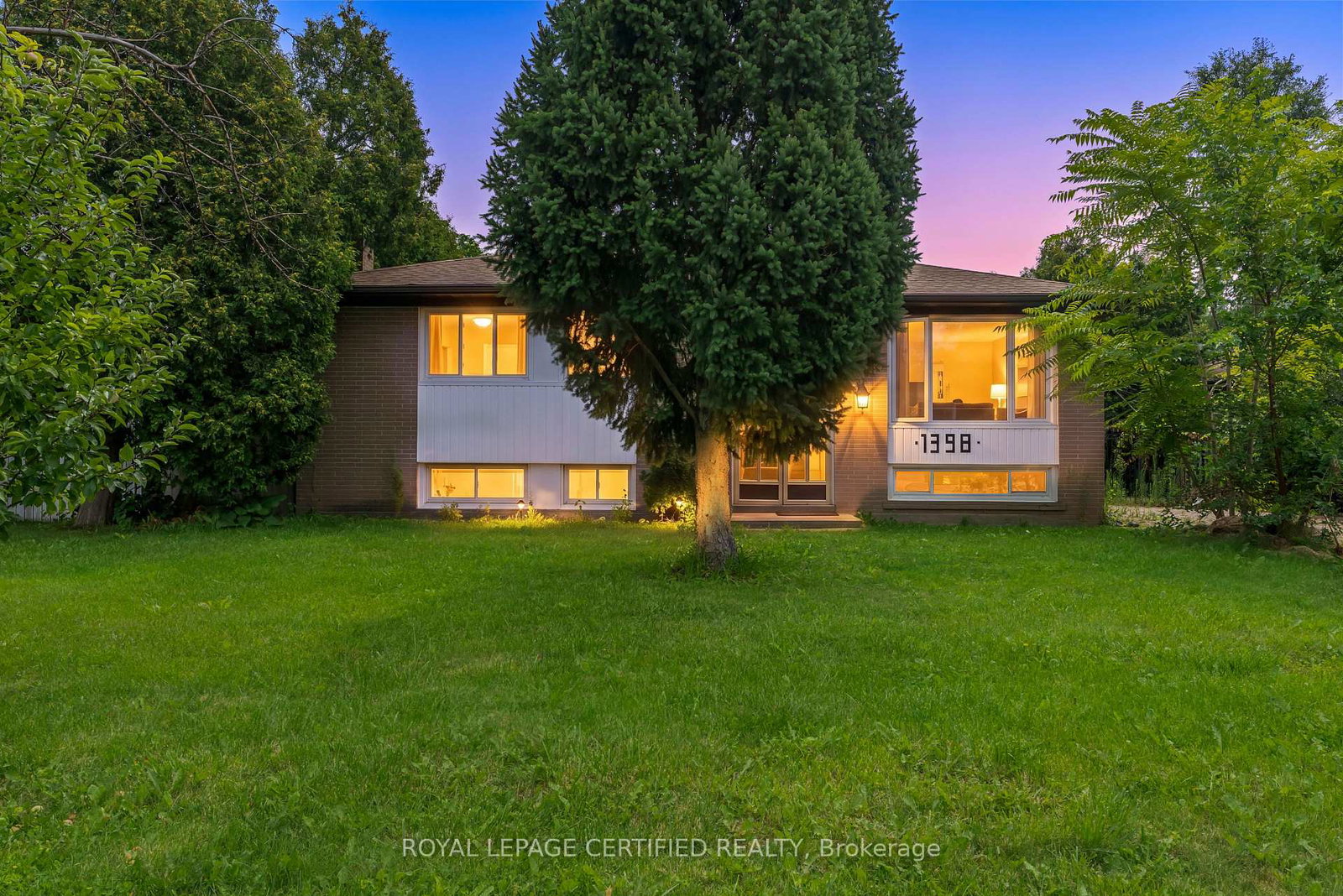 1398-rebecca-street-oakville-ontario-w13662200