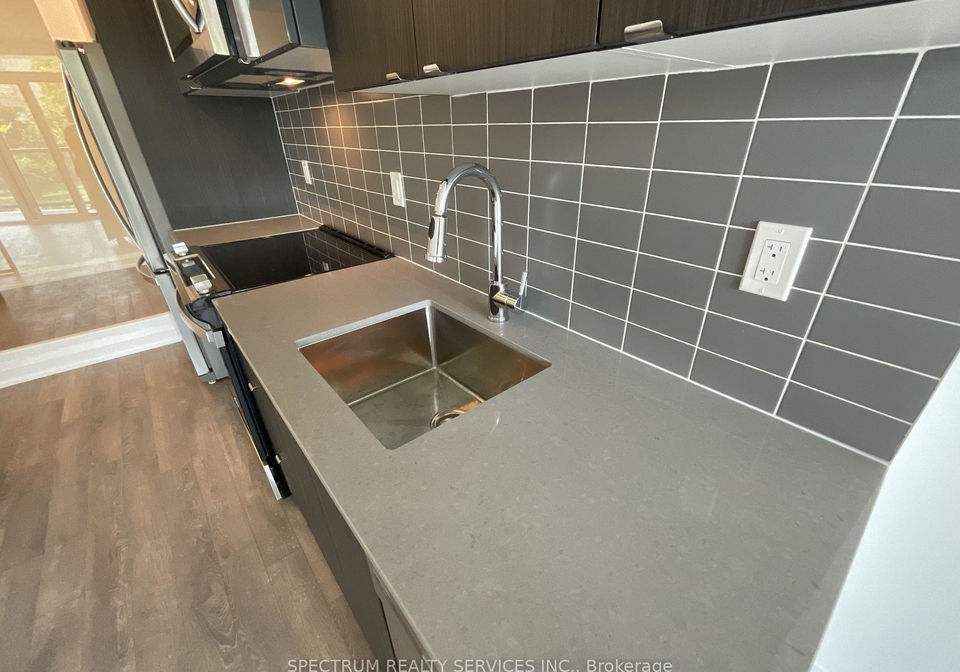1461-lawrence-avenue-w-toronto-north-york-ontario-w13662418