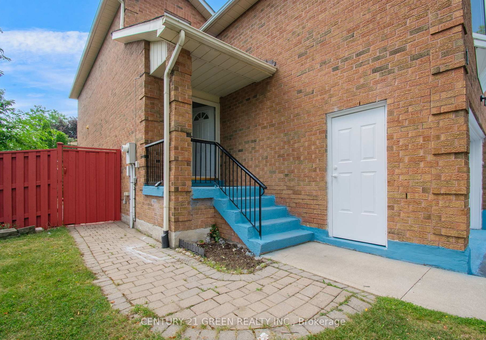 1-candy-crescent-brampton-ontario-w13662534