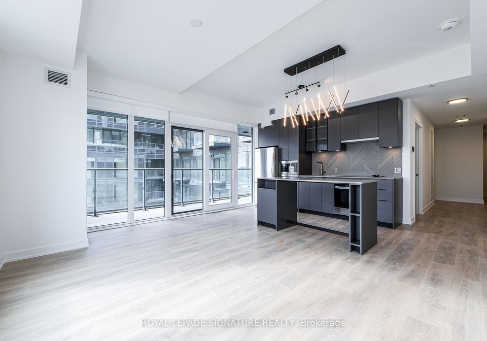 1037-the-queensway-toronto-etobicoke-ontario-w13662536
