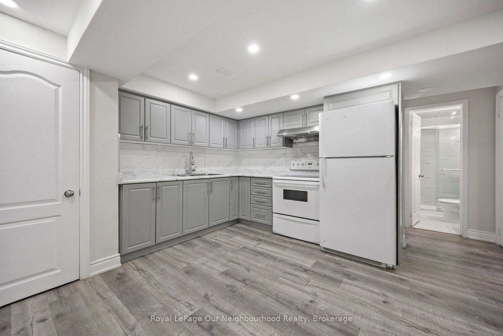206-sunny-meadow-boulevard-brampton-ontario-w13662560