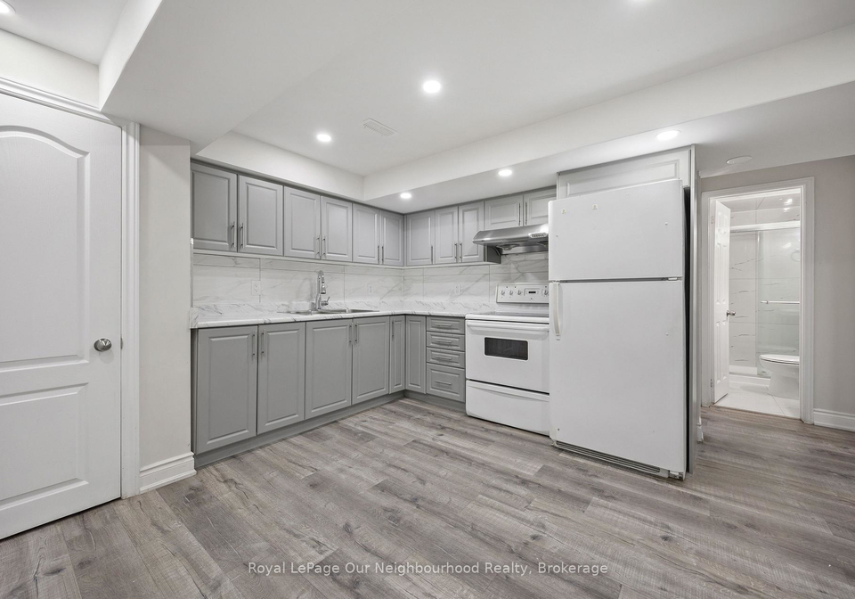 206-sunny-meadow-boulevard-brampton-ontario-w13662560