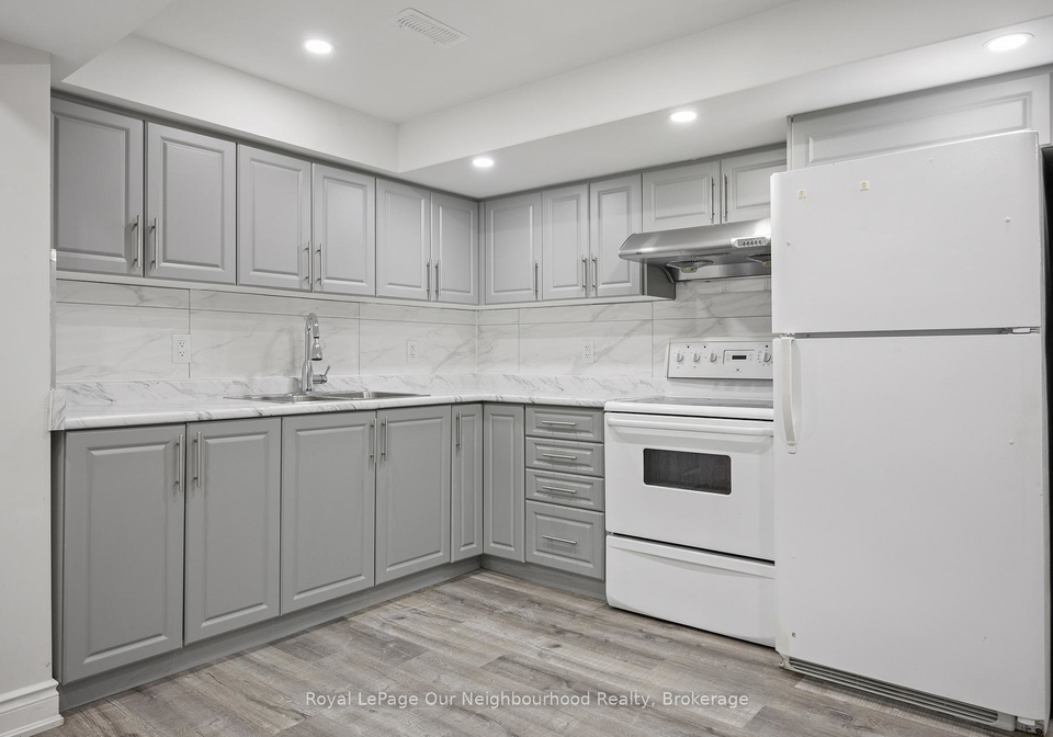 206-sunny-meadow-boulevard-brampton-ontario-w13662560