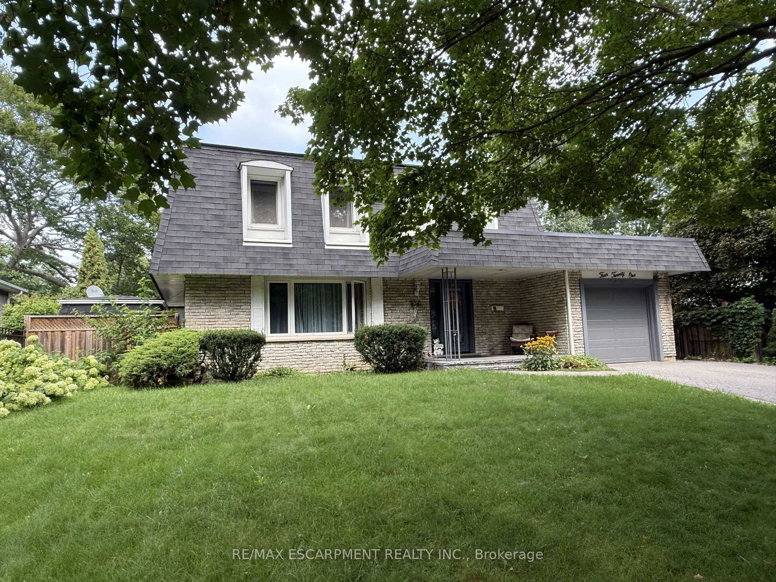 421-canterbury-crescent-oakville-ontario-w13662592