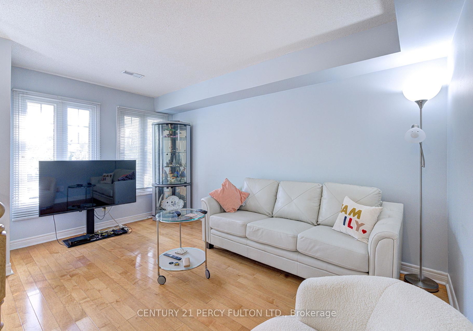 800-dundas-street-w-mississauga-ontario-w13662742