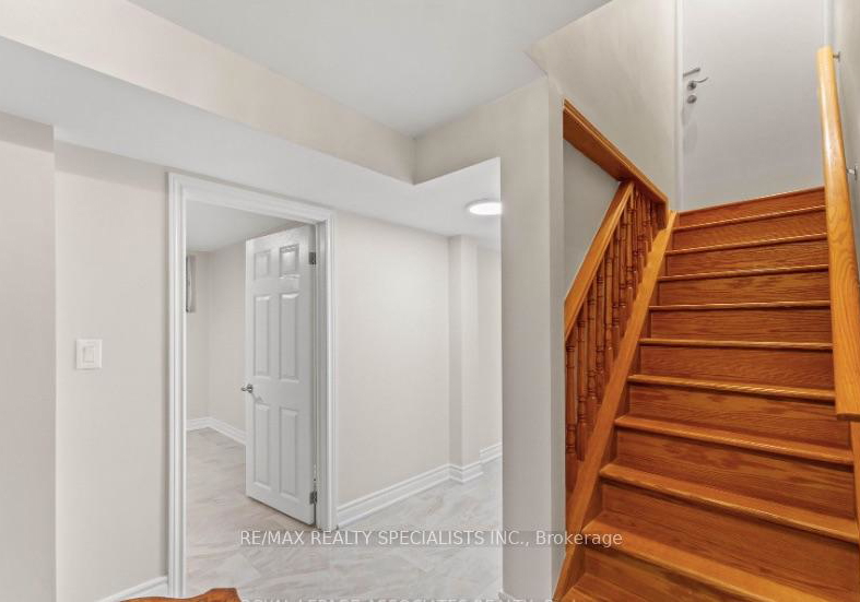 88-showboat-crescent-brampton-ontario-w13662784