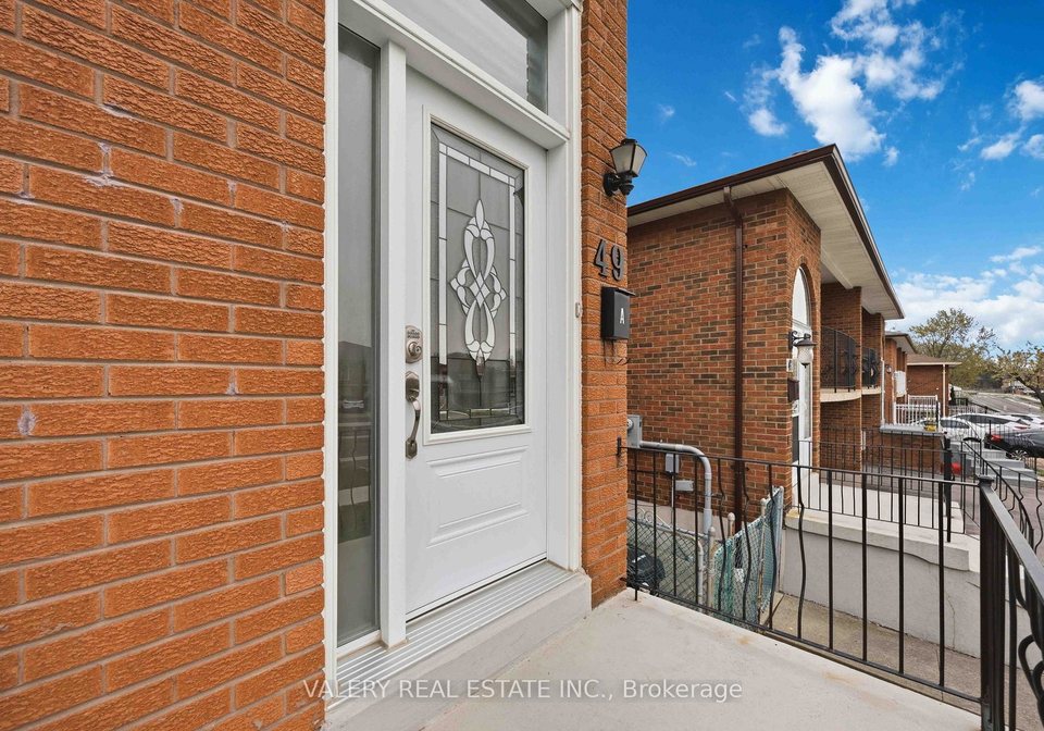 49-sentinel-road-toronto-york-ontario-w13662792