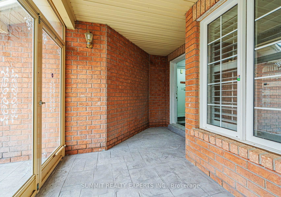 130-tumbleweed-trail-brampton-ontario-w13662806